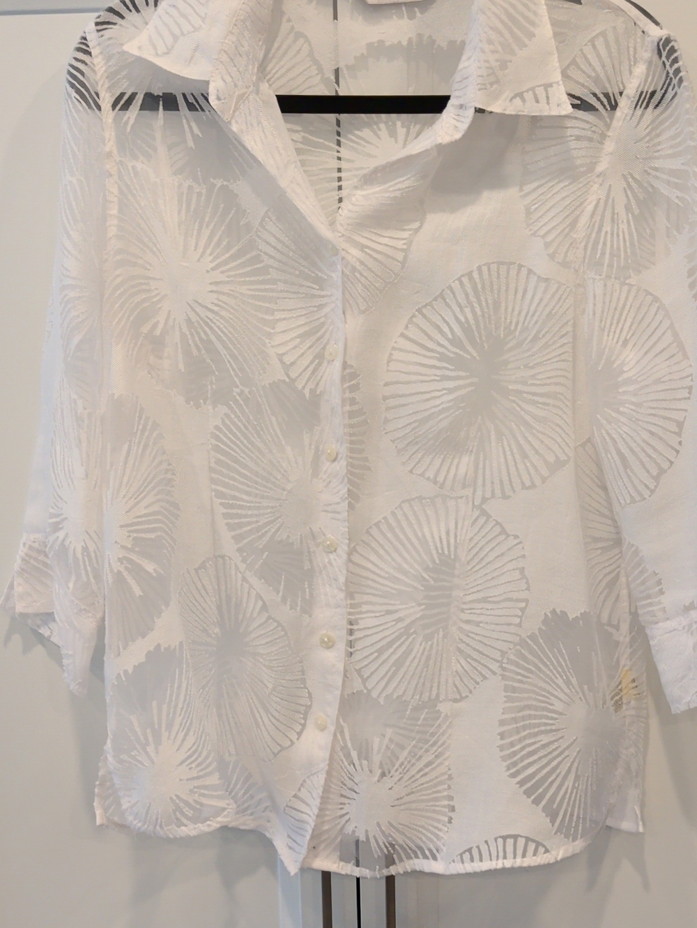 Women’s White Patterned Button-Front Shirts Bundle